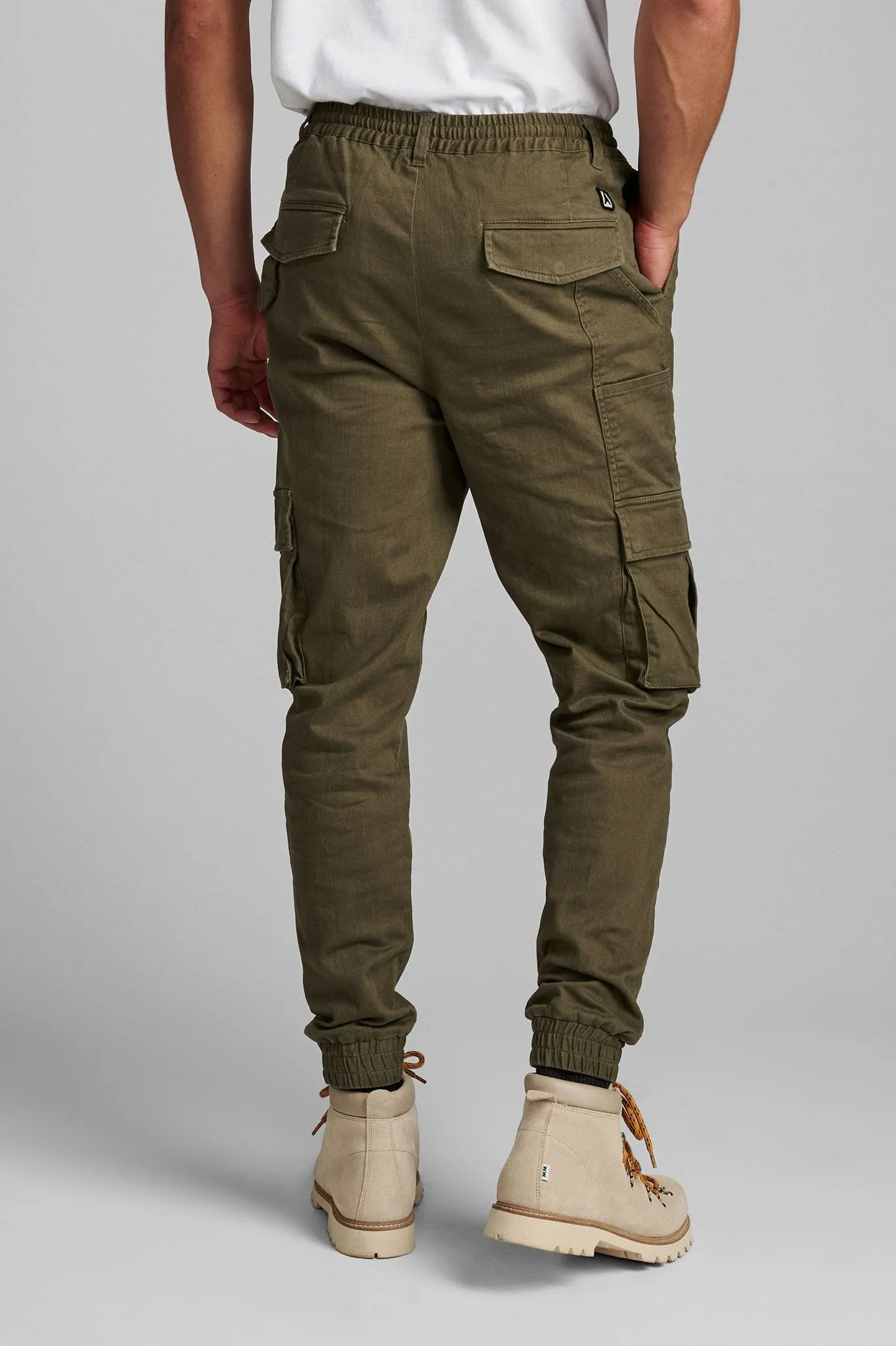 AKBOLT ELASTIC PANTS - Cypress