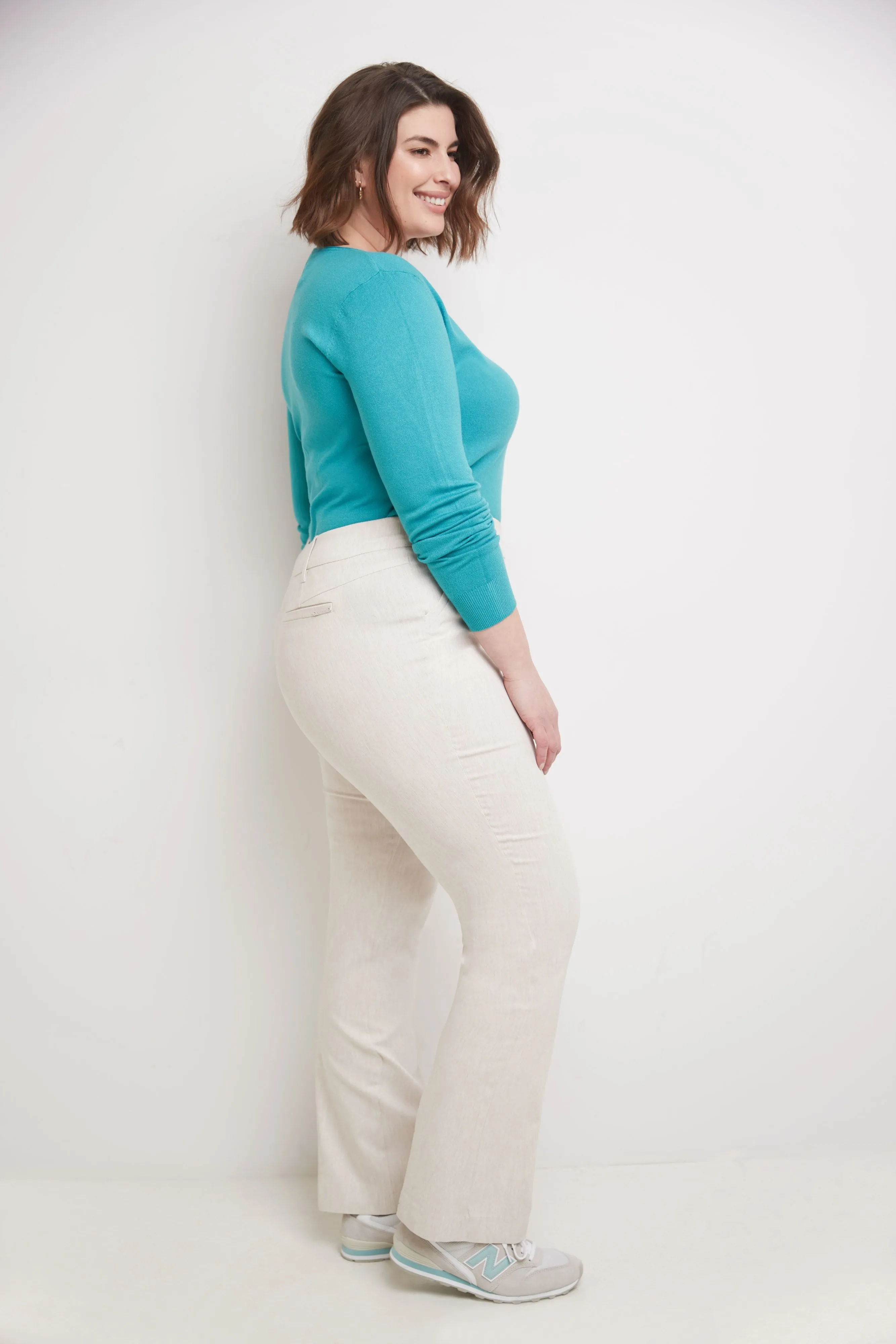 Curvy Pull-on Barely Bootcut Classic Pants