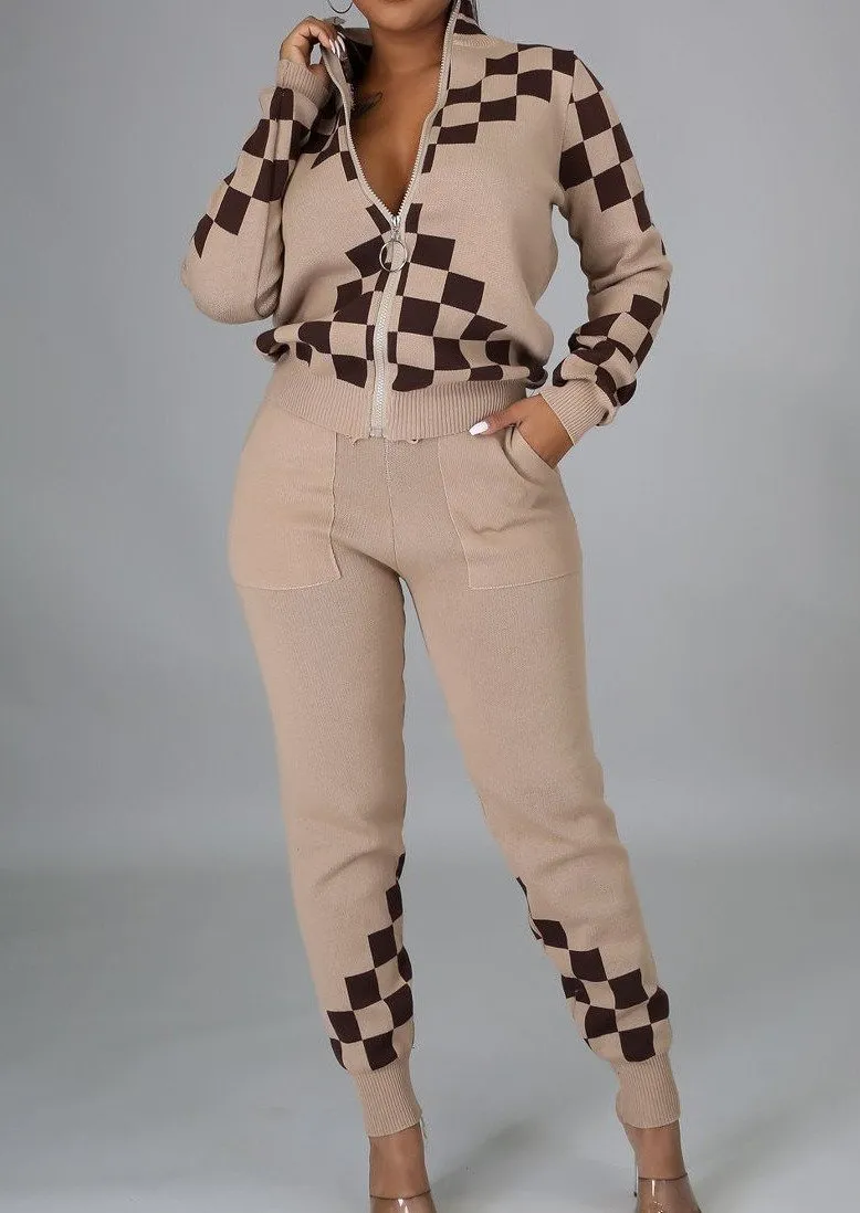 Ealga Zipped Up Jacket And Pants Set